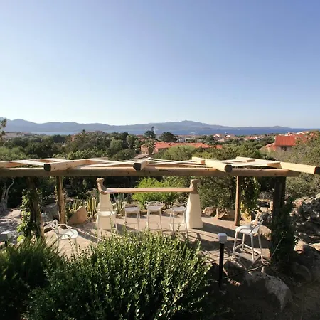 Geco Di Giada Art - Adult Only Maison d'hôtes Porto Rotondo