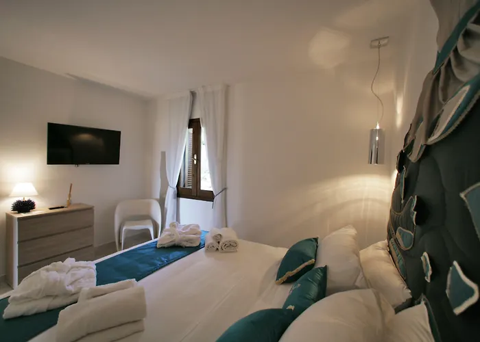 Geco Di Giada Art - Adult Only Affittacamere Porto Rotondo