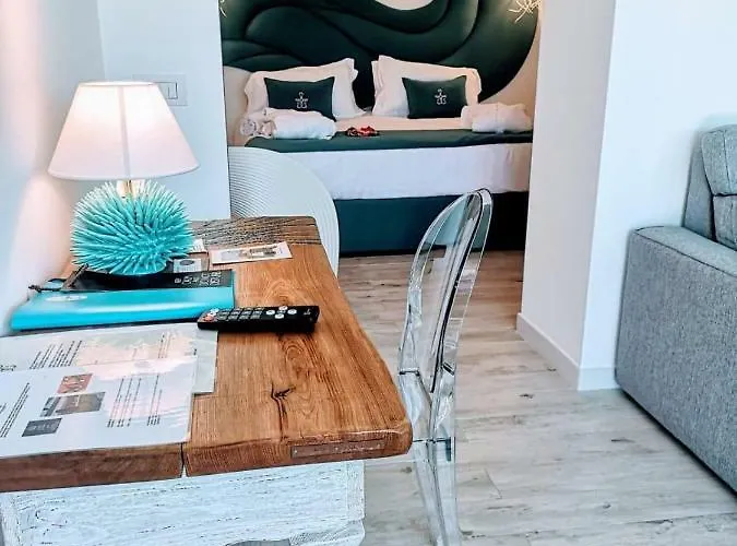 Affittacamere Geco Di Giada Art - Adult Only Porto Rotondo